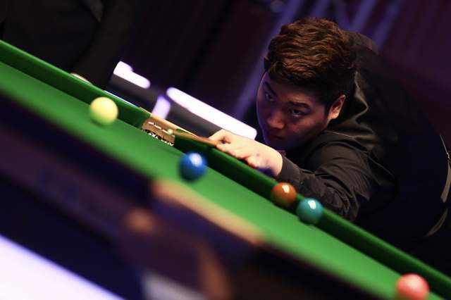 同时通过边 同时通过边