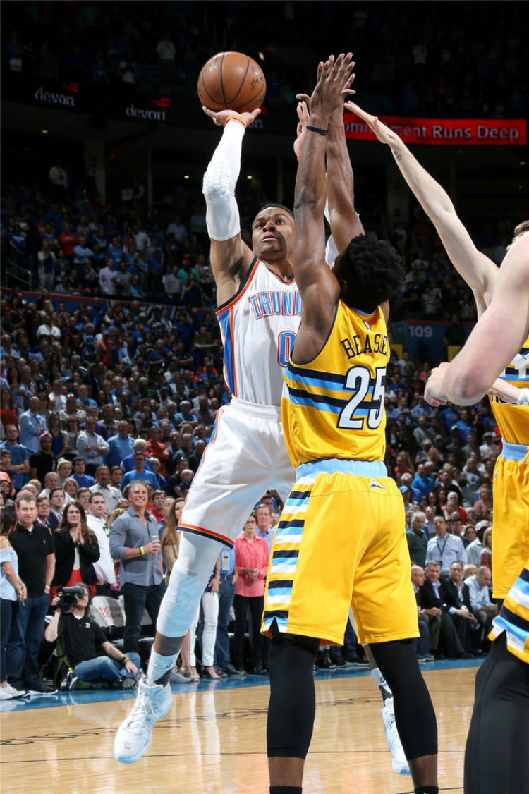 而他追求团 而他追求团